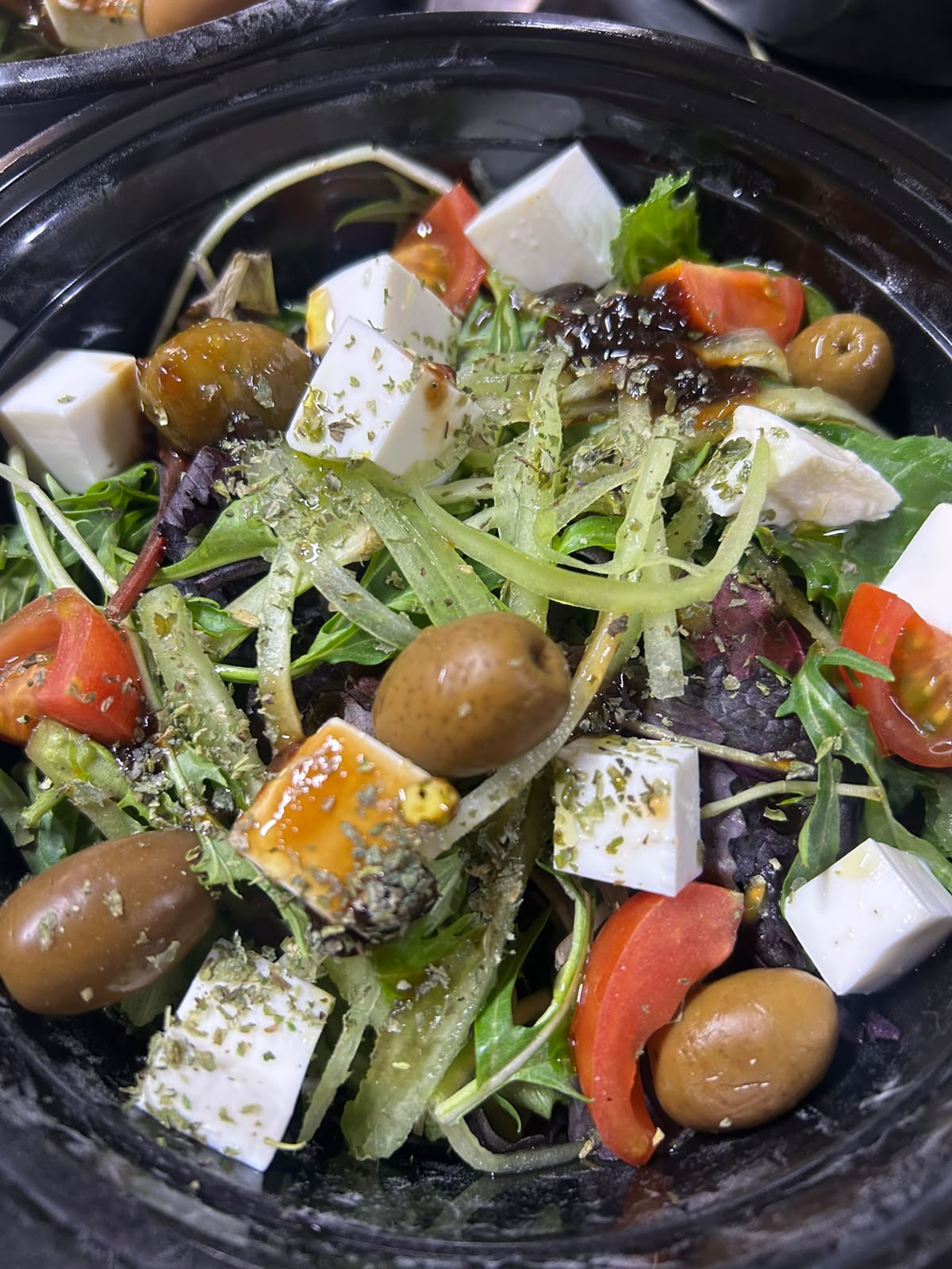 Bowl listo para servir en una empresa